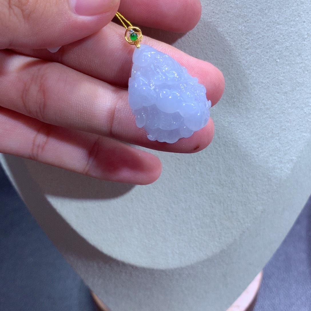 翡翠吊坠(赠链)18K金镶嵌