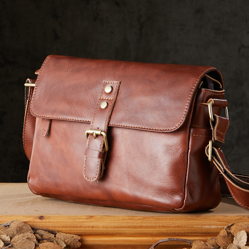 手工原创植鞣牛皮男士单肩斜挎包时尚休闲邮差包真皮百搭小背包女