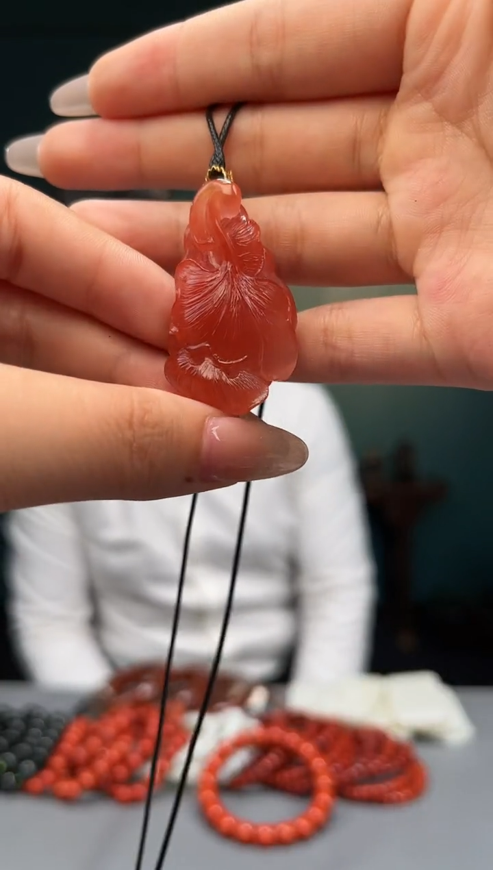 【闪购商品】南红玛瑙颈饰未镶嵌吊坠