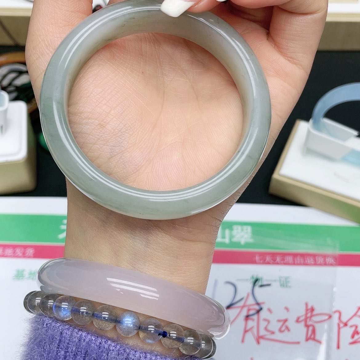 【闪购商品】石英质玉手镯未镶嵌cz125-55