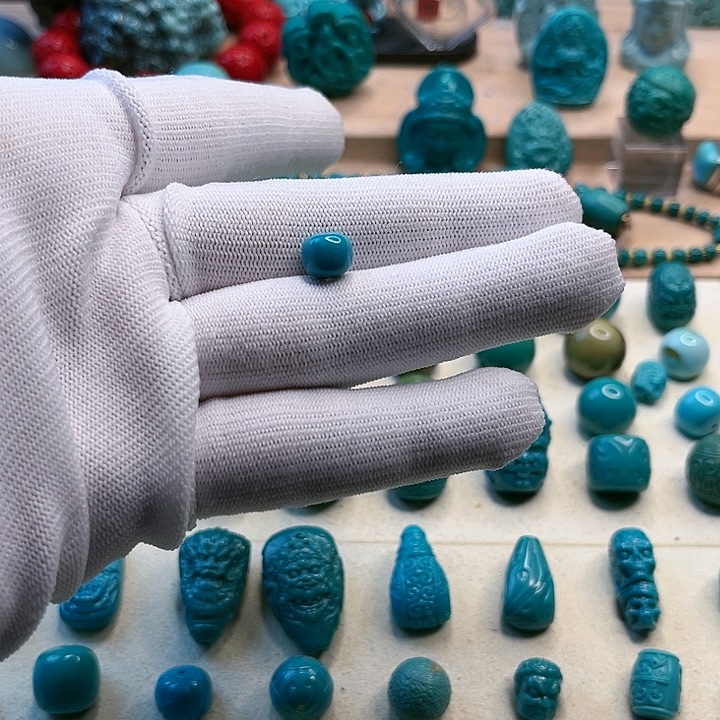 绿松石绿松石未镶嵌