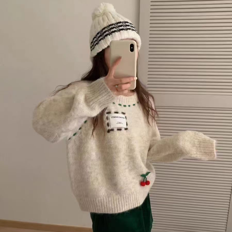 韩系复古樱桃圆领套头毛衣女秋冬季宽松慵懒风高级感加厚针织上衣