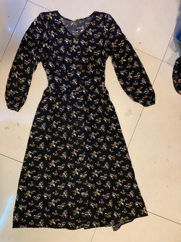 连衣裙，女款连衣裙