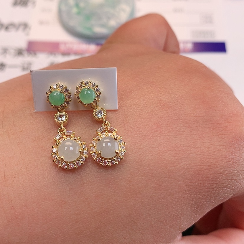 【闪购商品】翡翠耳饰未镶嵌心**场