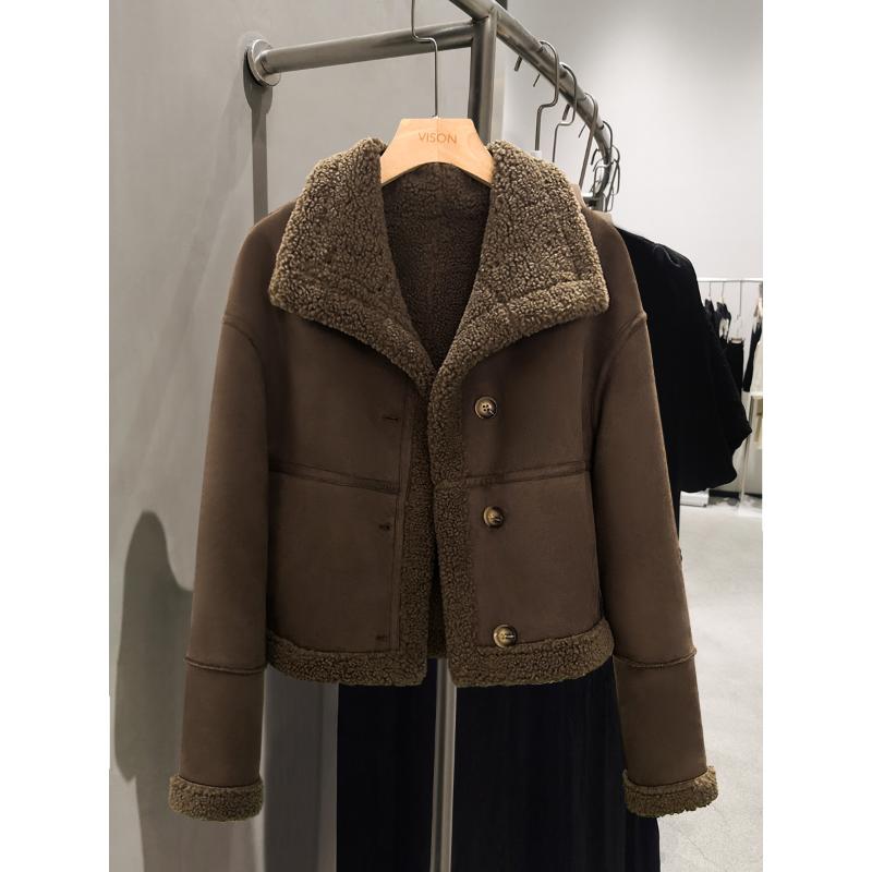 深咖色羊羔毛呢麂皮鹿皮绒外套女2023冬季新款皮毛一体短款美拉德