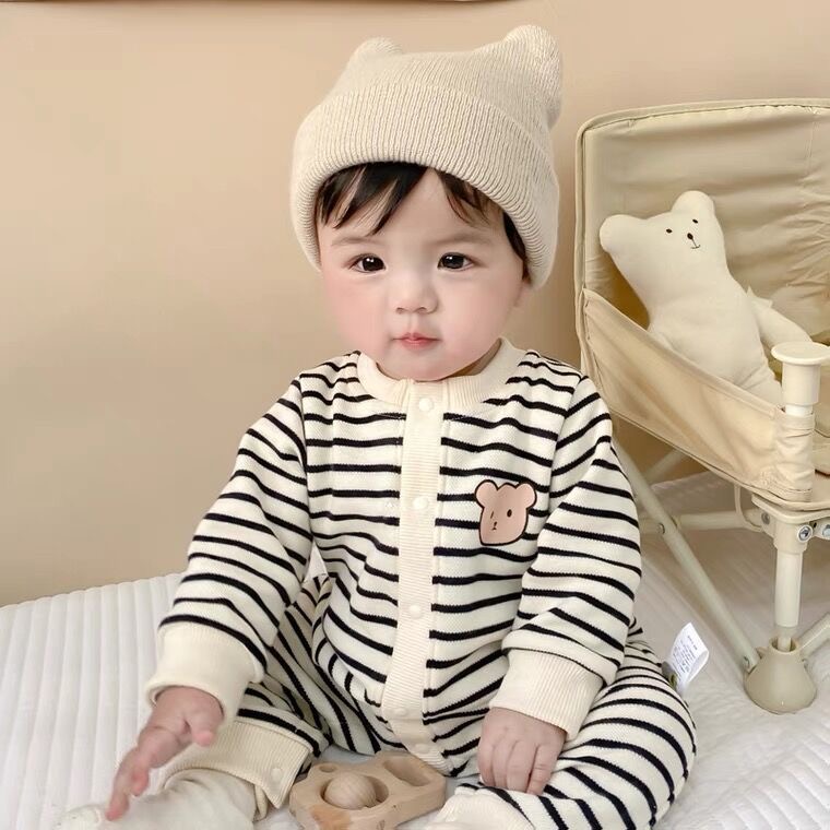 婴儿连体衣秋季长袖哈衣秋天外出男宝宝爬服春秋装女宝宝新生衣服