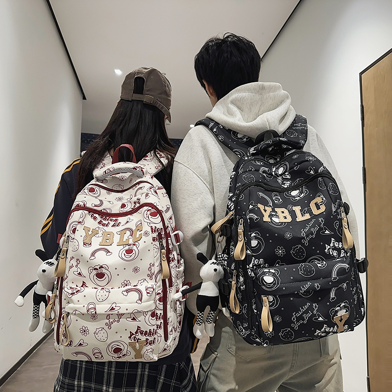 新款书包女初中生高中生大学生草莓熊大容量旅行小学生双肩包男生