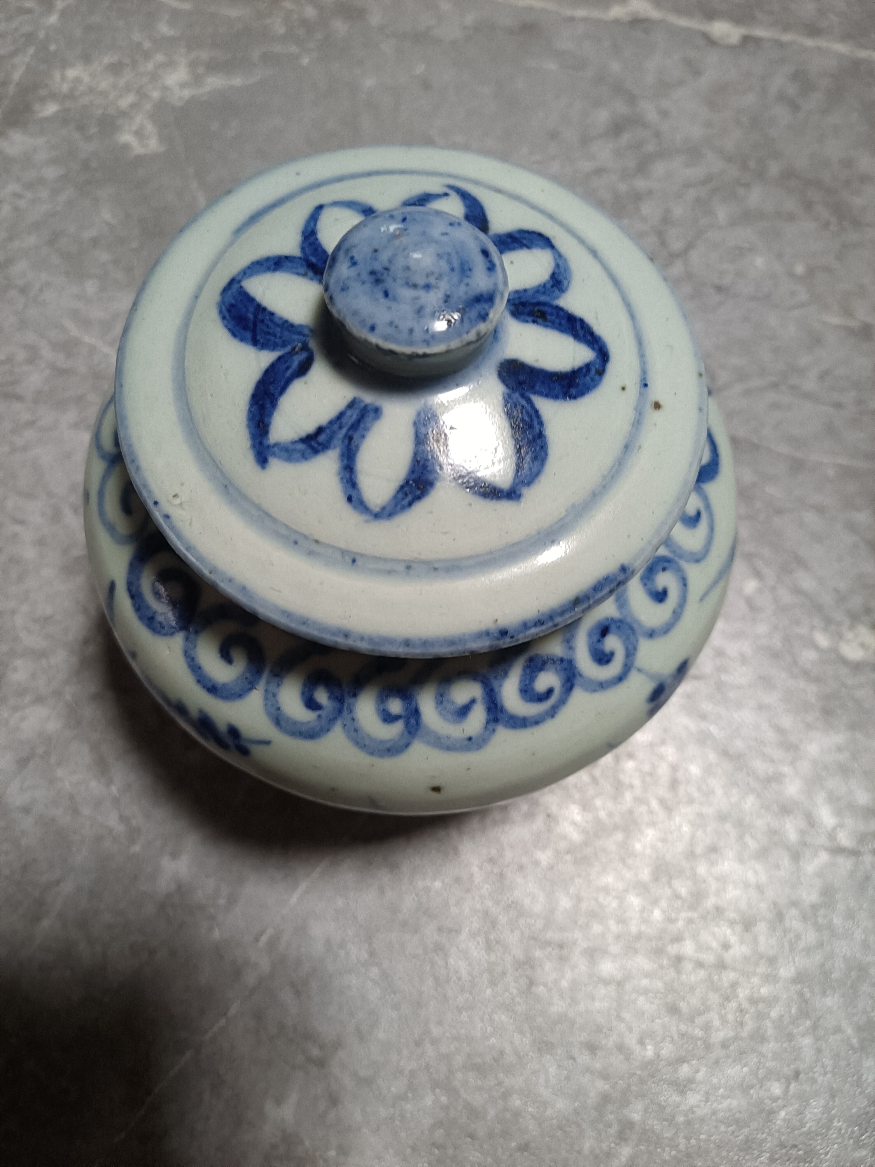 明代青花，盖罐完整