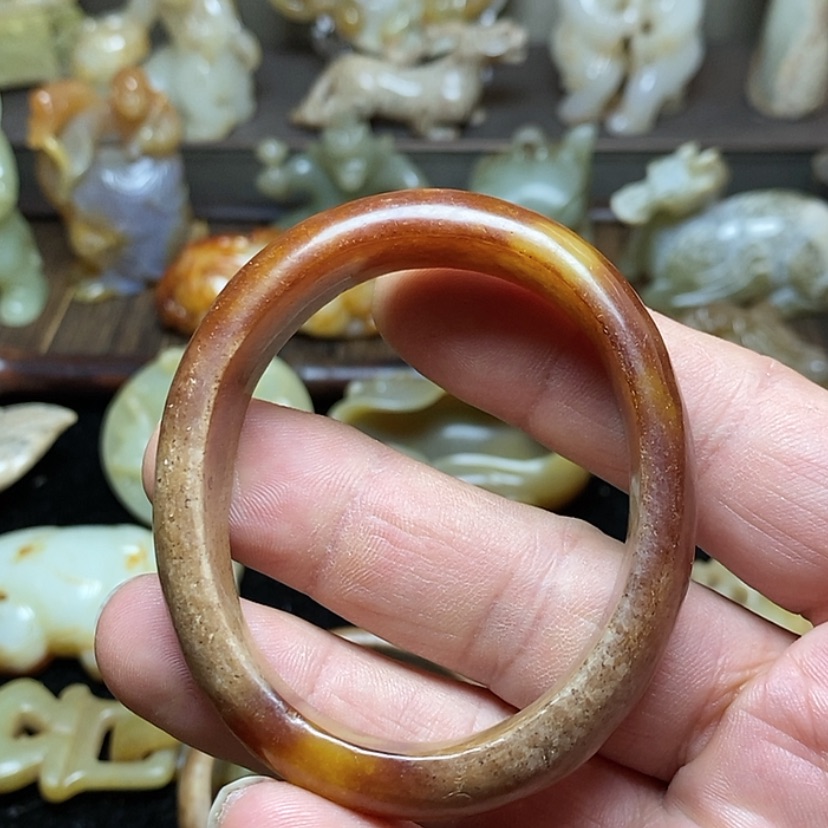 【闪购商品】和田玉手镯未镶嵌飞*菲