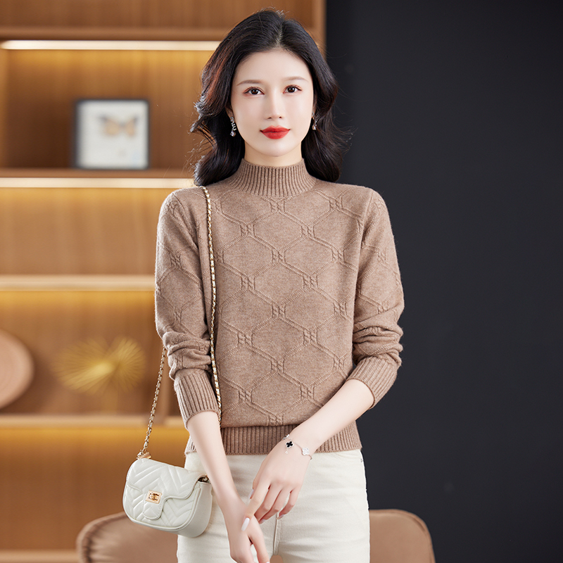 2024新款冬季女士半高领加厚保暖洋气宽松显瘦打底气质针织套头