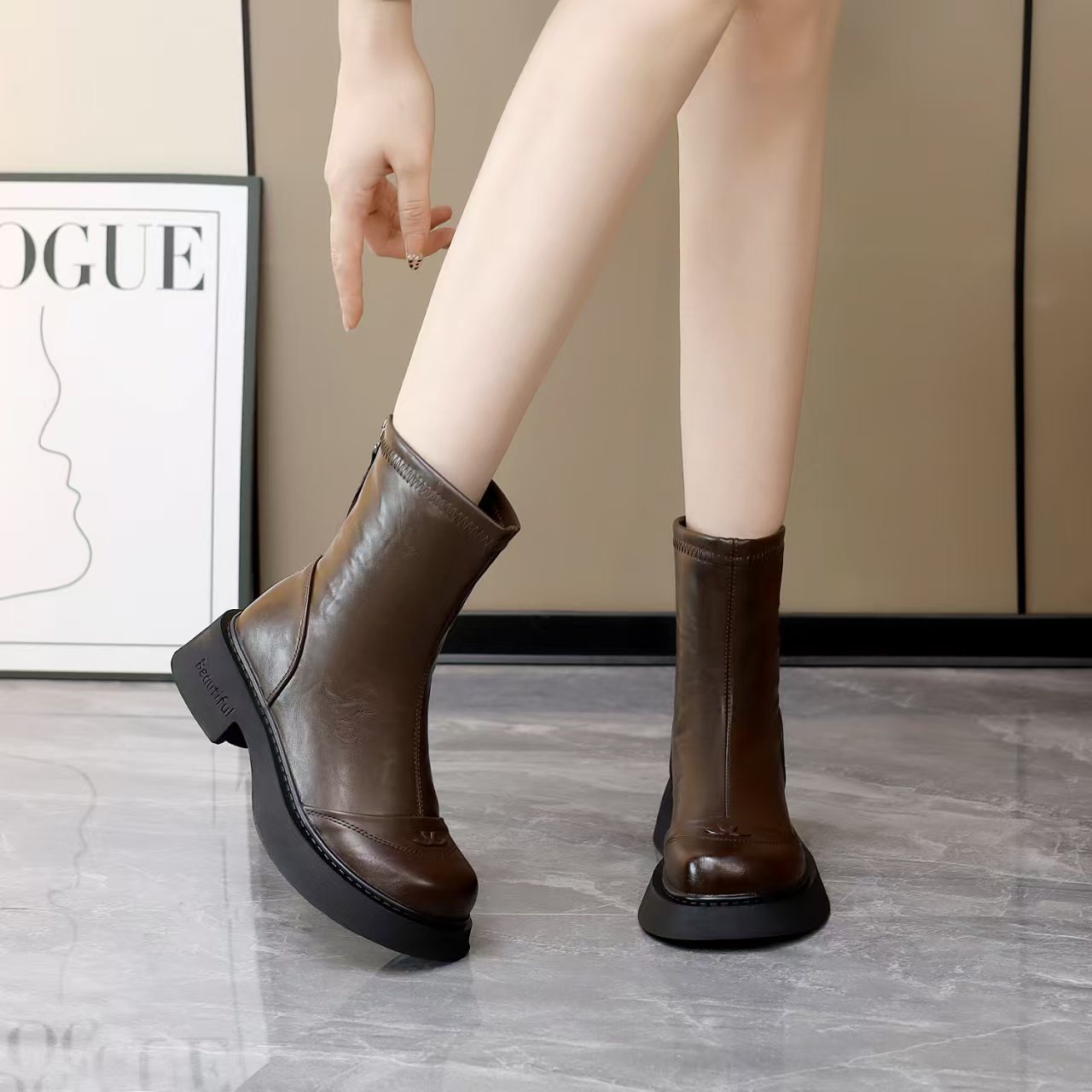 小个子增高爆款厚底马丁靴女2024新款秋季复古炸街棕色靴子女短靴