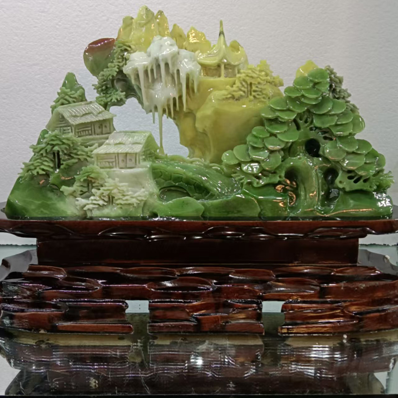 玉润山水精美摆件