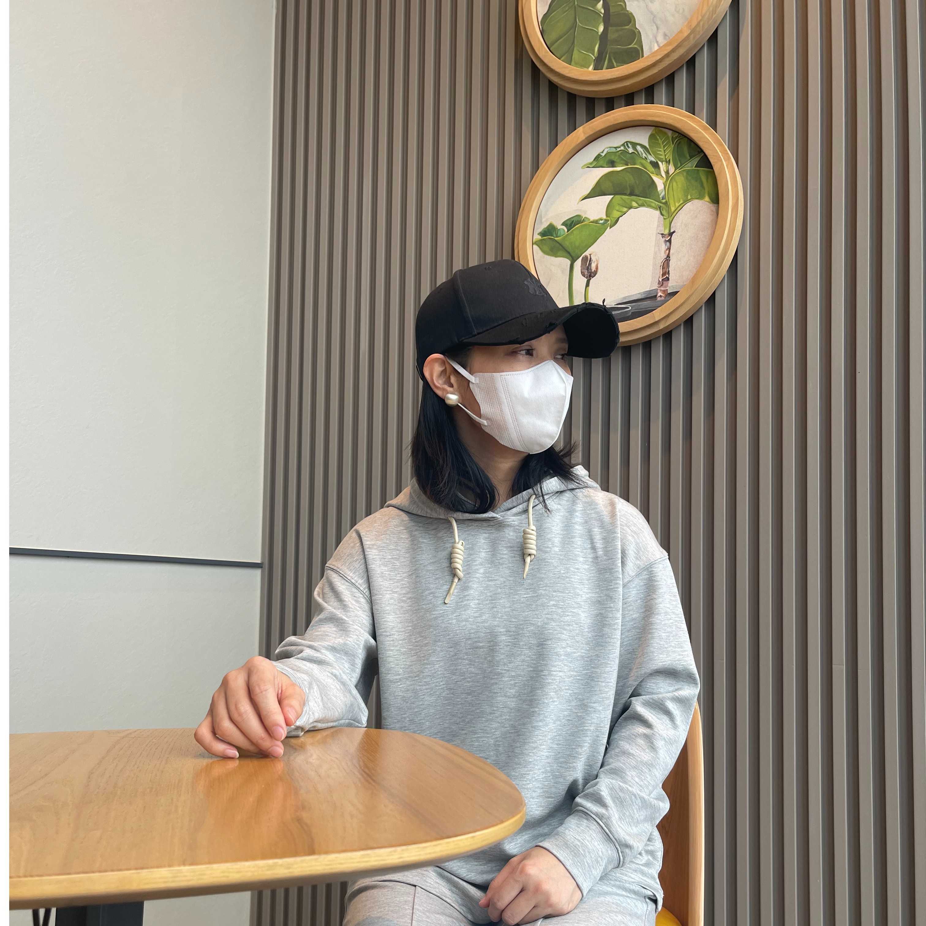 JW-050 2025女款柞蚕丝秋冬长袖连帽灰色时尚百搭简约休闲