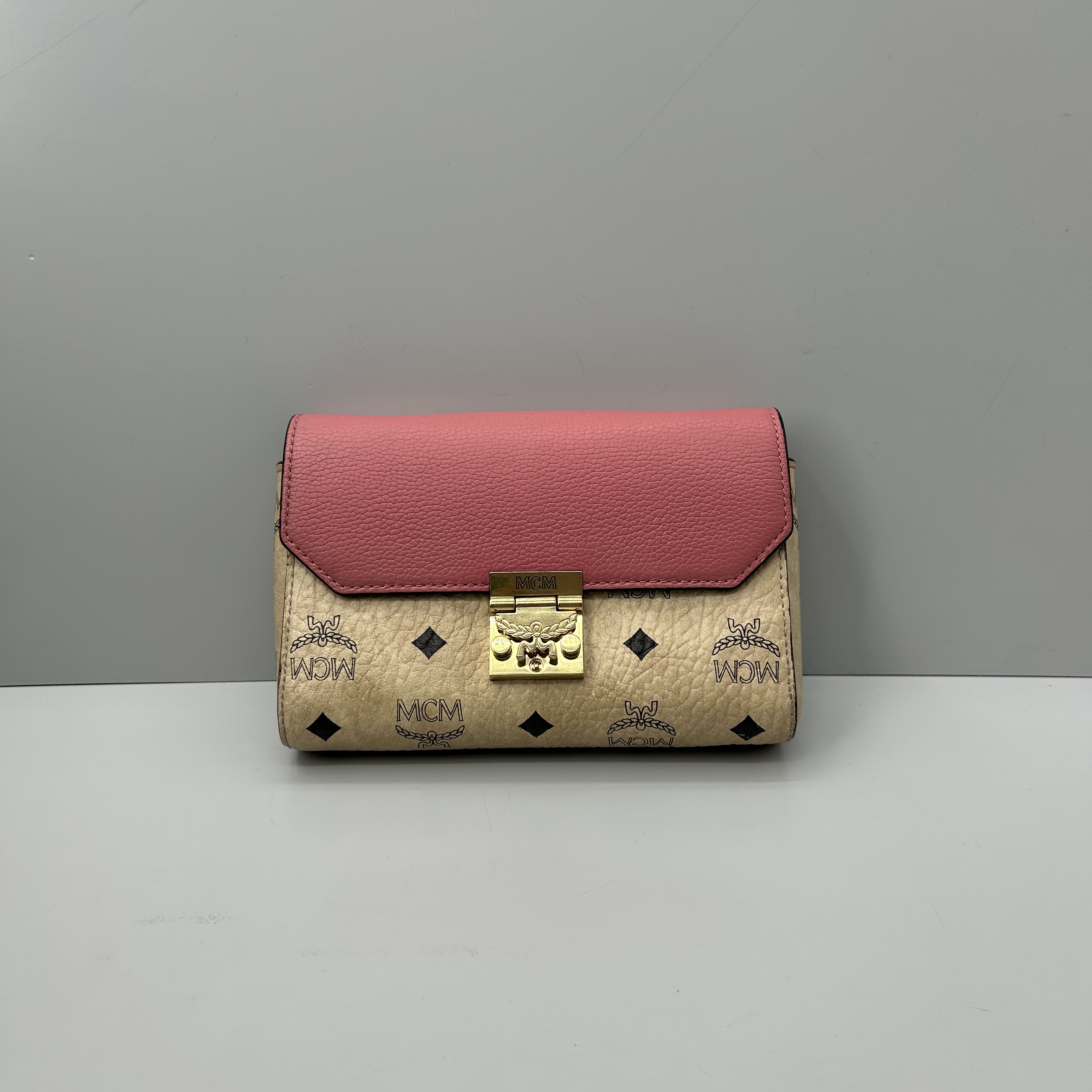 95新 MCM 媚姐/mcm粉拼奶茶色小号链条包18*11*4cmF112701