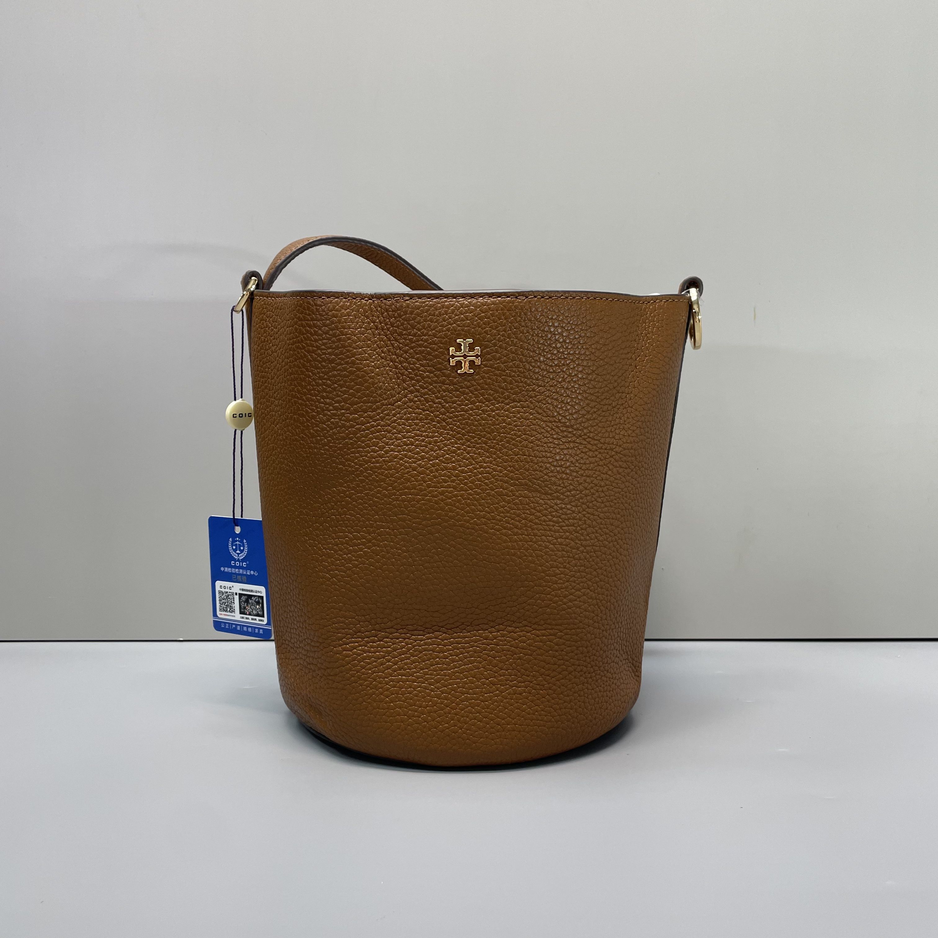 99新 TORY BURCH/汤丽柏琦 小林焦糖棕色水桶包17*20*14cmA111502