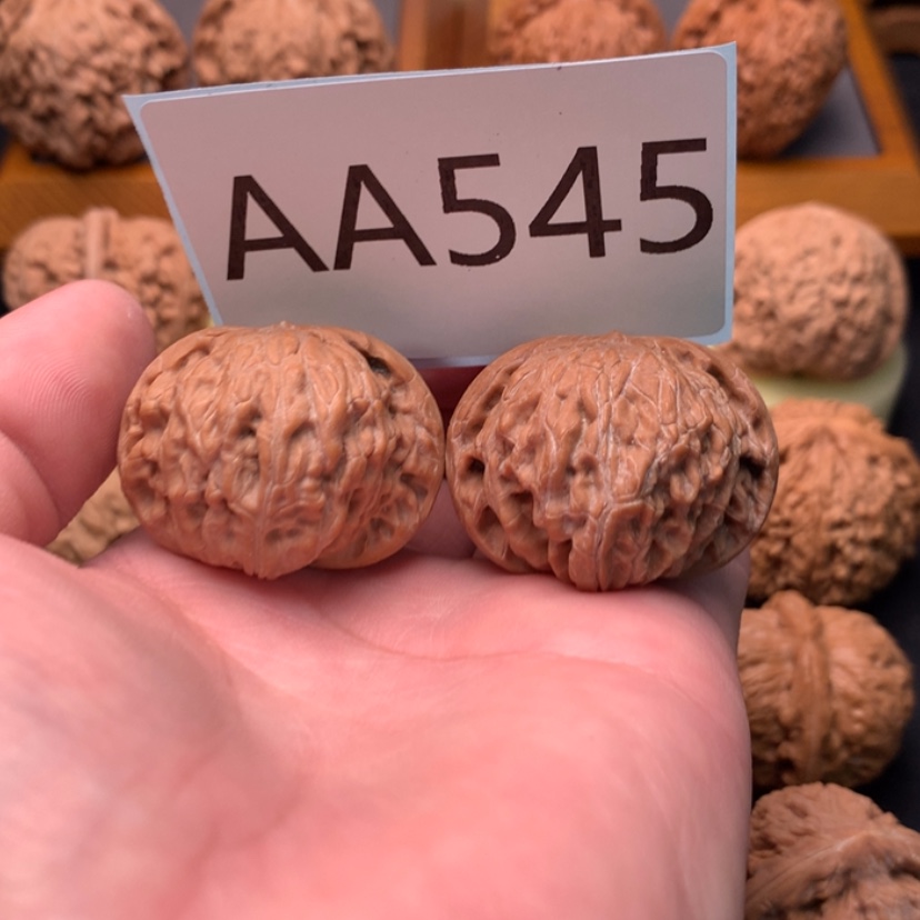 【闪购商品】文玩核桃把件老树山字尖磨盘37