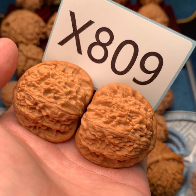 【闪购商品】文玩核桃把件39白