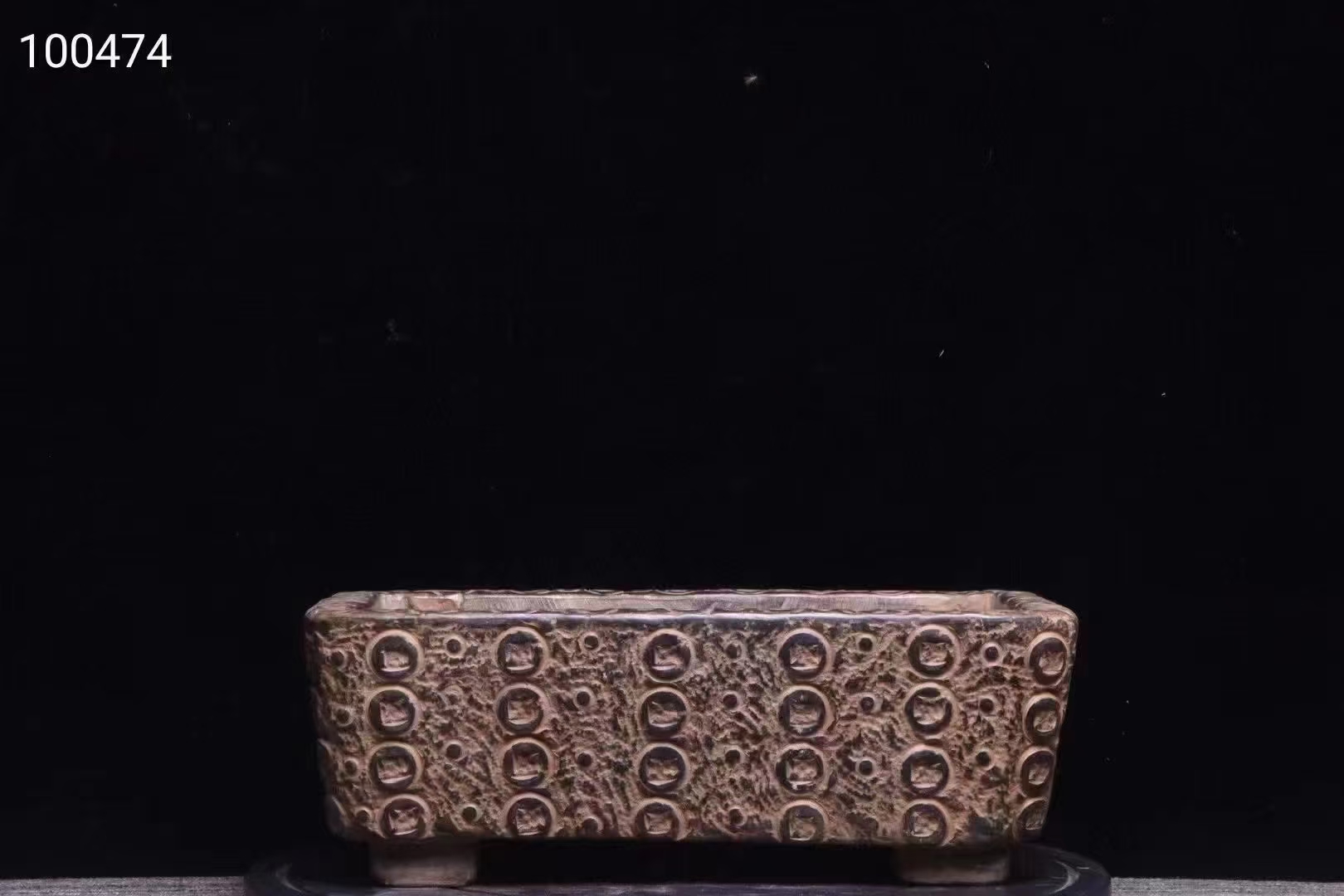 青石金钱盆，包浆一流。非常美观大气，适合养鱼种花假山装置