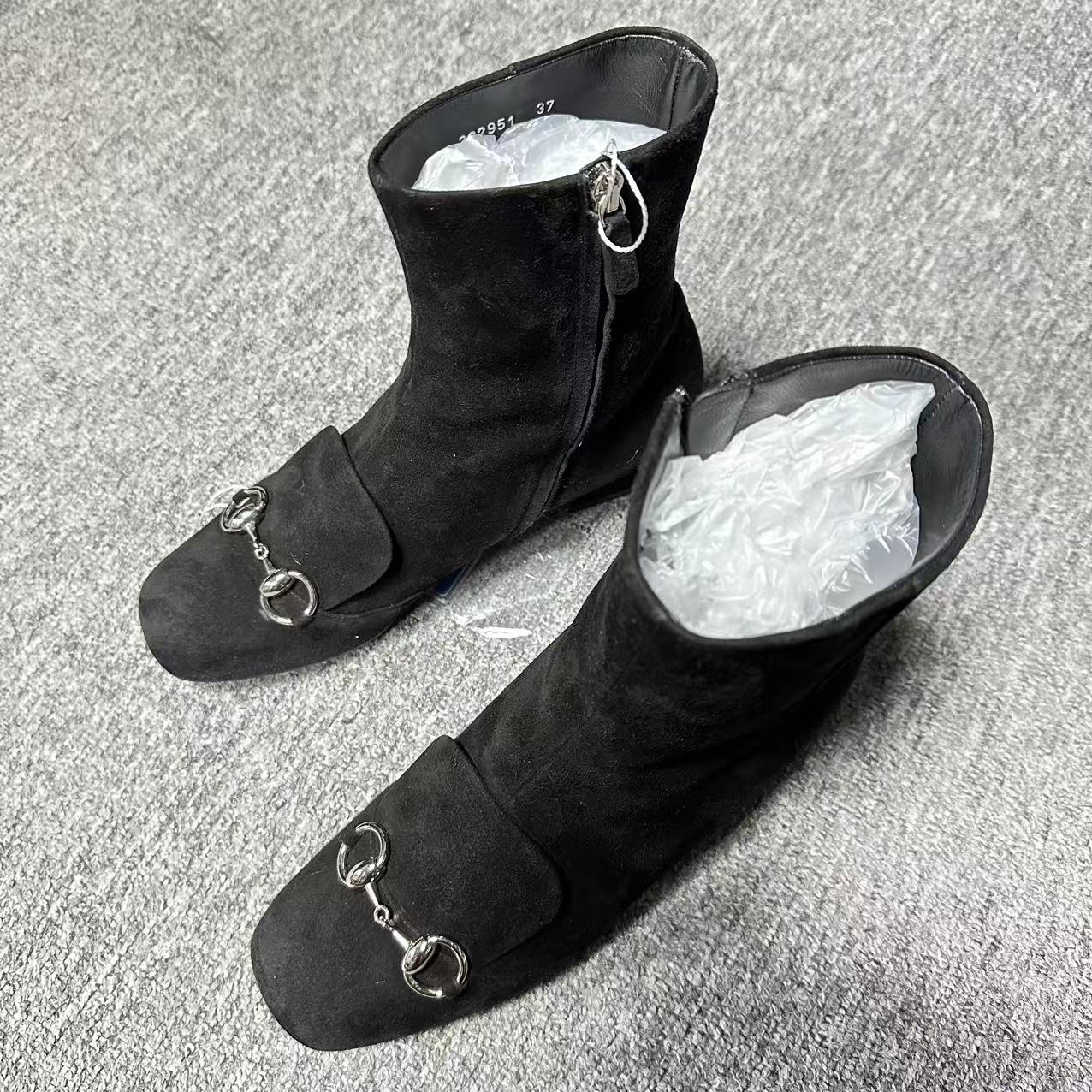 95新 GUCCI/古驰 37码/Seven精选/黑色马衔扣时尚平底短靴 1665 