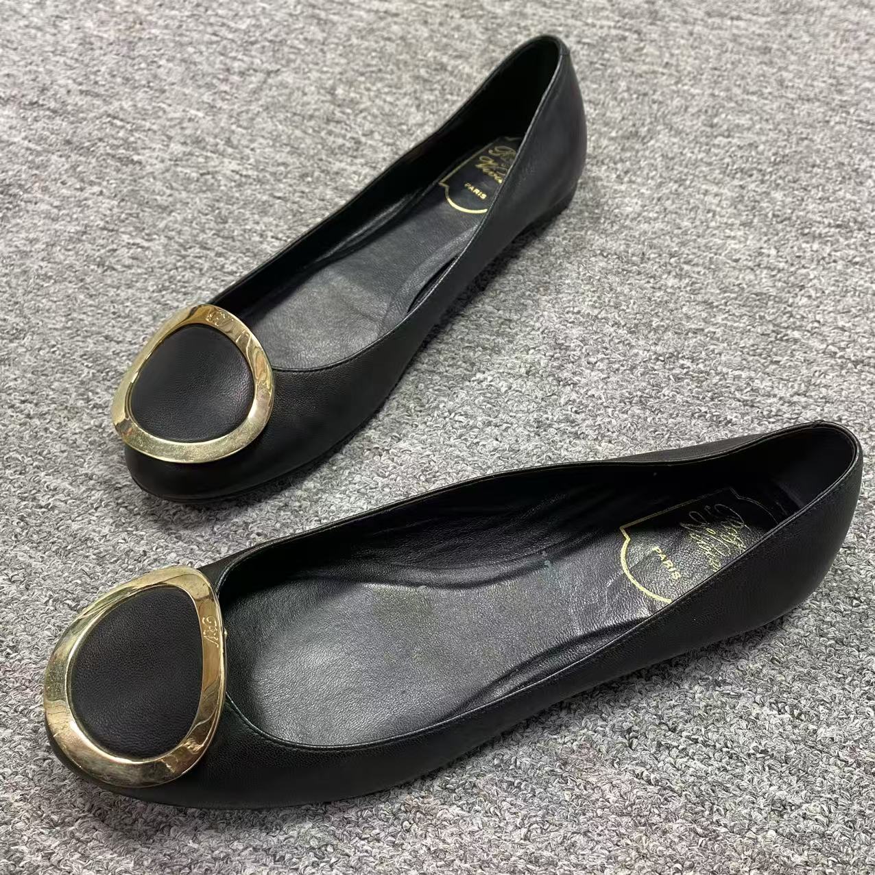 95新 Roger Vivier/罗杰·维威耶 37.5码/Seven女鞋/黑色单鞋 1124