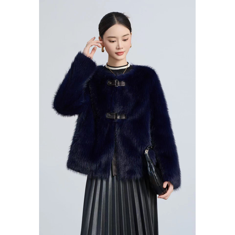 2025冬季新款女士小香风短外套小狐貂防风保暖时尚百搭轻奢上衣