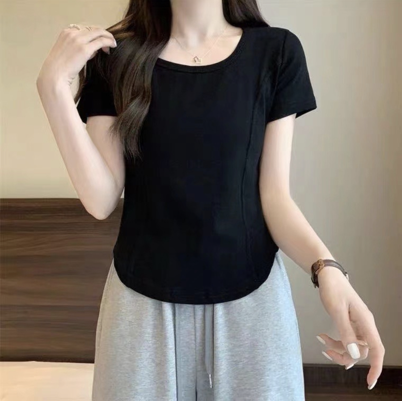 Yi二三新品新款T恤