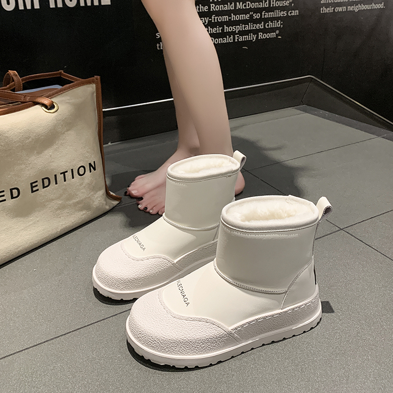回力瑞网红短筒白色雪地靴女2023冬新款平底防滑防水加绒保暖棉鞋
