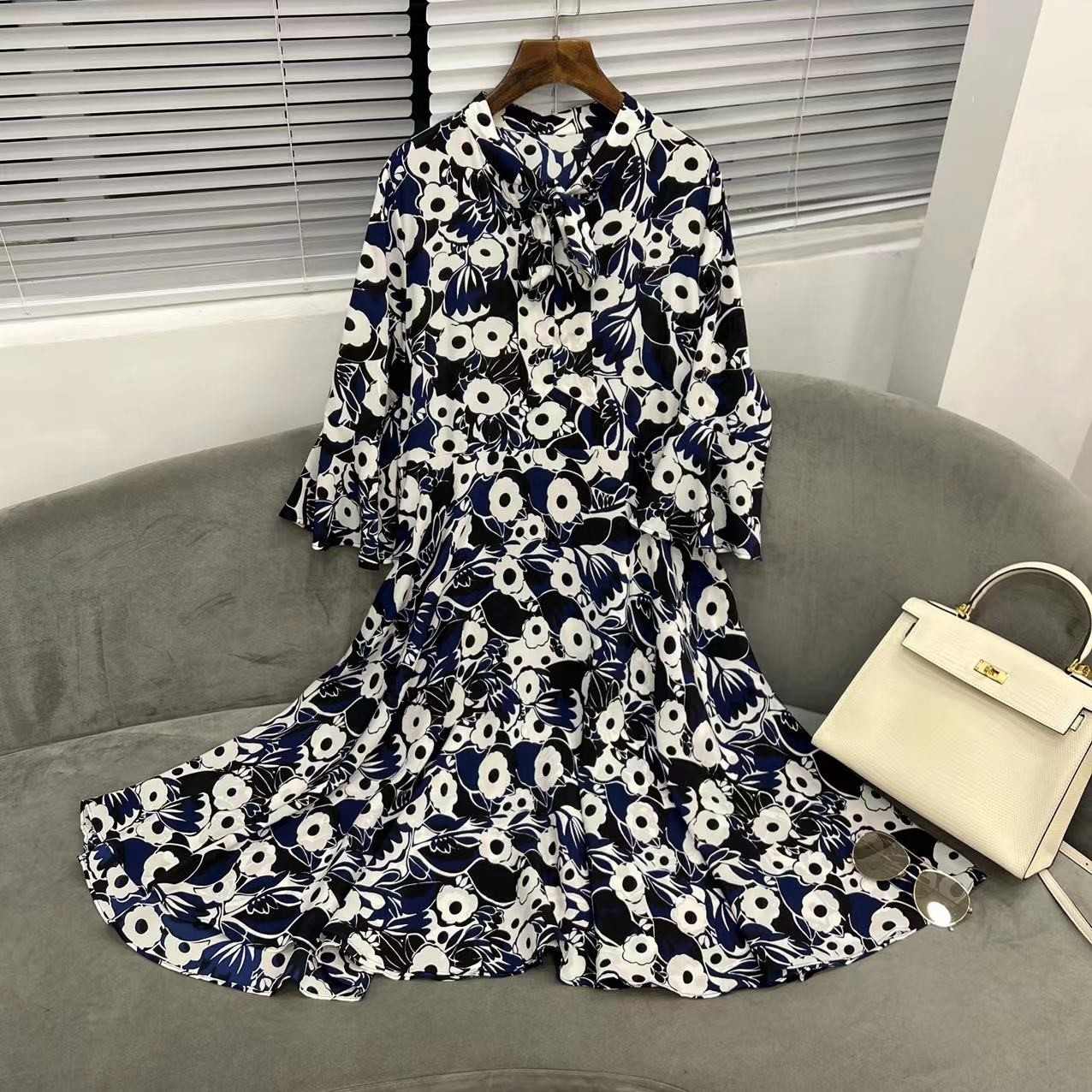 【花滿林】夏季新款双绉桑蚕丝时尚飘带印花气质大摆连衣裙5960