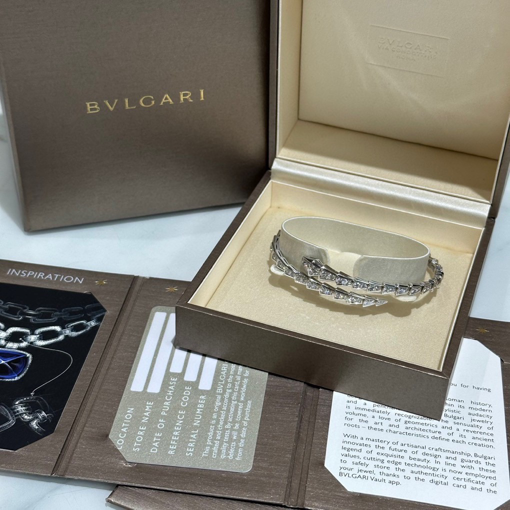 99新 BVLGARI/宝格丽 货号2417510 XL码 白金满钻蛇形手镯 22年
