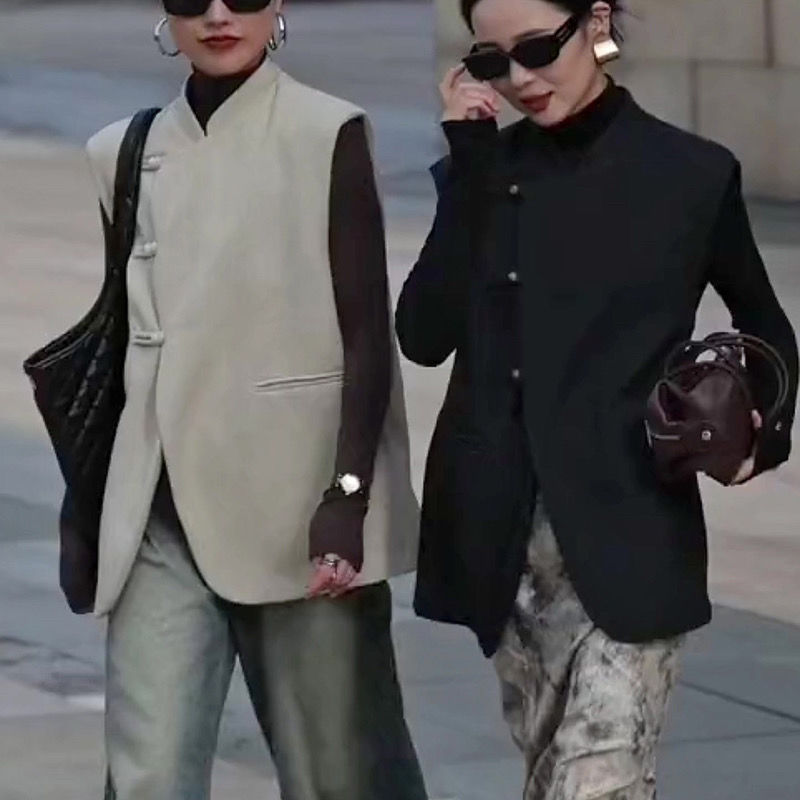 设计感小众立领盘扣无袖西装马甲女秋冬新款中国风宽松显瘦外套