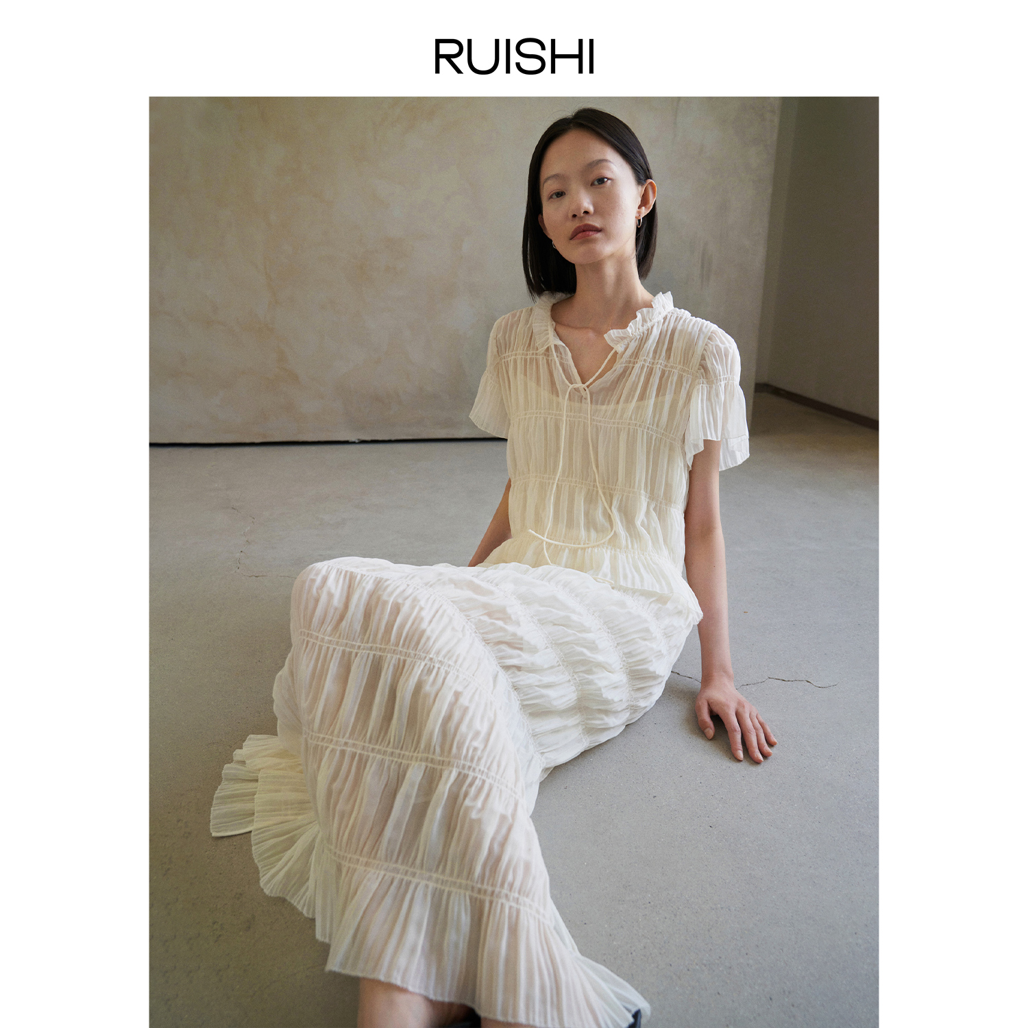 RUISHI芮时 薄荷曼波浪漫木耳边v领上衣肌理感显瘦半身裙女夏
