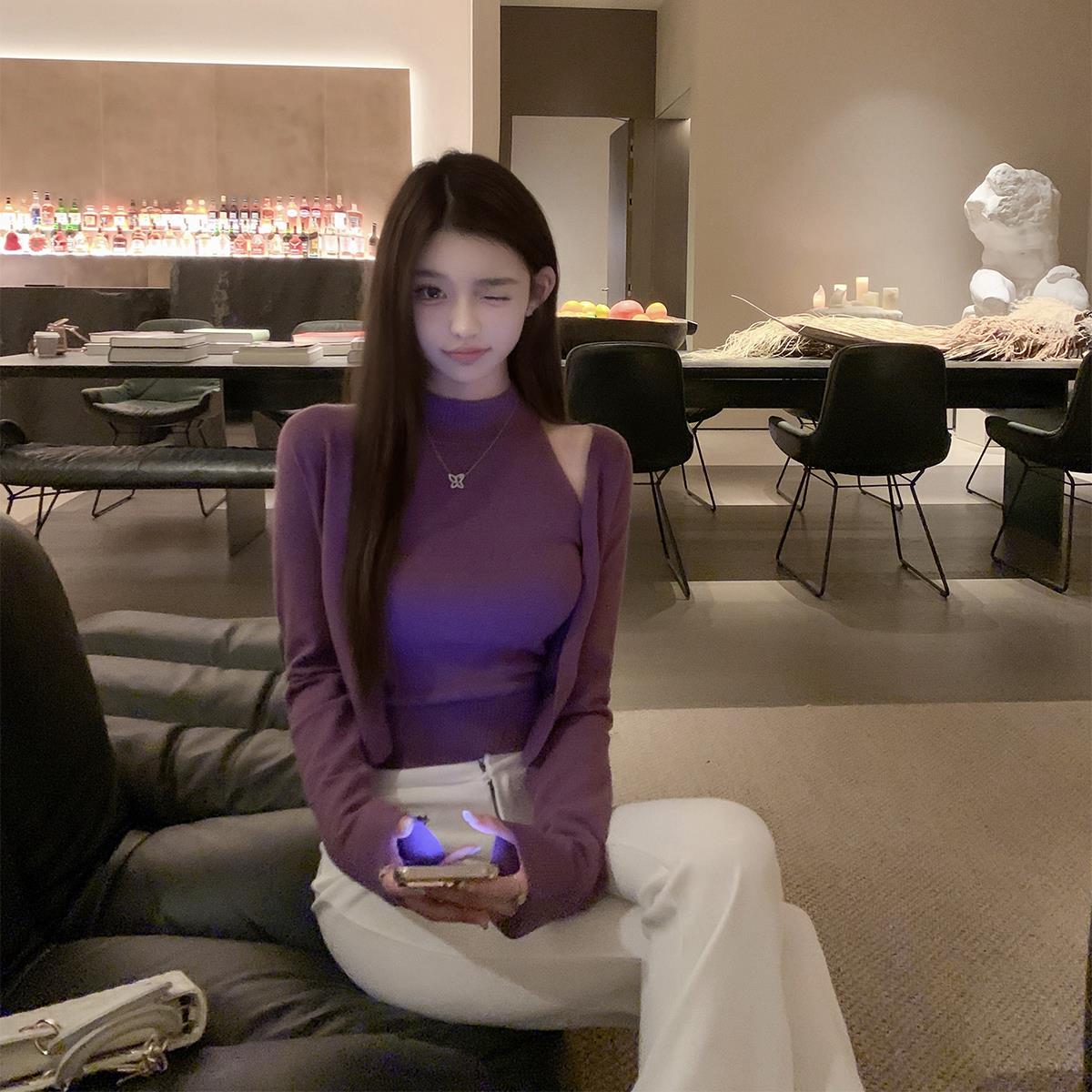 轻奢网红款微醺夜显白酱紫显露锁骨针织高领背心开衫外套两件套女