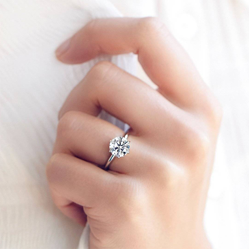 【合成/培育】经典六爪1克拉求婚戒指18k白金培育钻石IGI证书