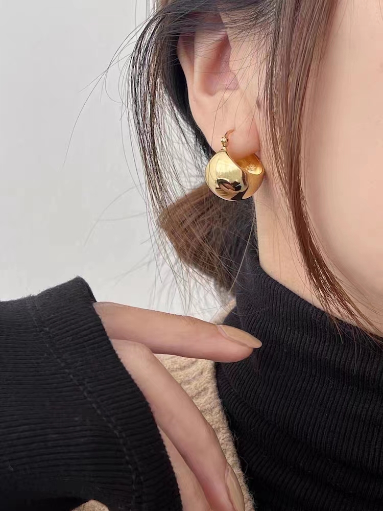铜合金耳饰 a408宋慧乔同款高级感轻奢圆球平替好物百搭耳饰