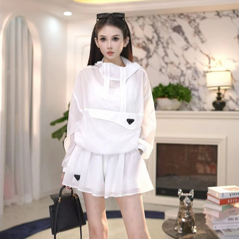 【白月光】VIMI2024夏季新款运动连帽透肤防晒衣 242FSZNS10296