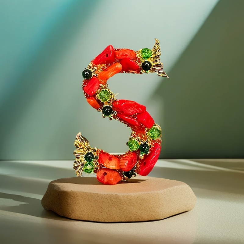 铜合金胸针 复古风铜合金时尚小众字母S手工胸针胸花配饰饰品精致