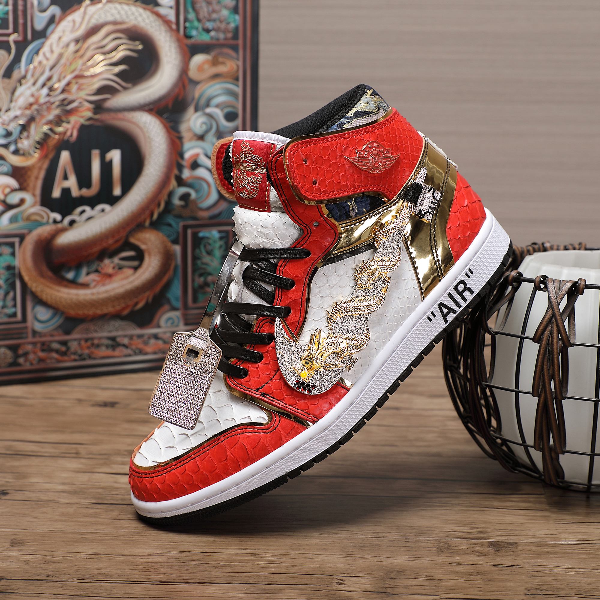 NIKEAJ1龙年限定红金龙限量发售黄金真钻石潮独享【定制球鞋】