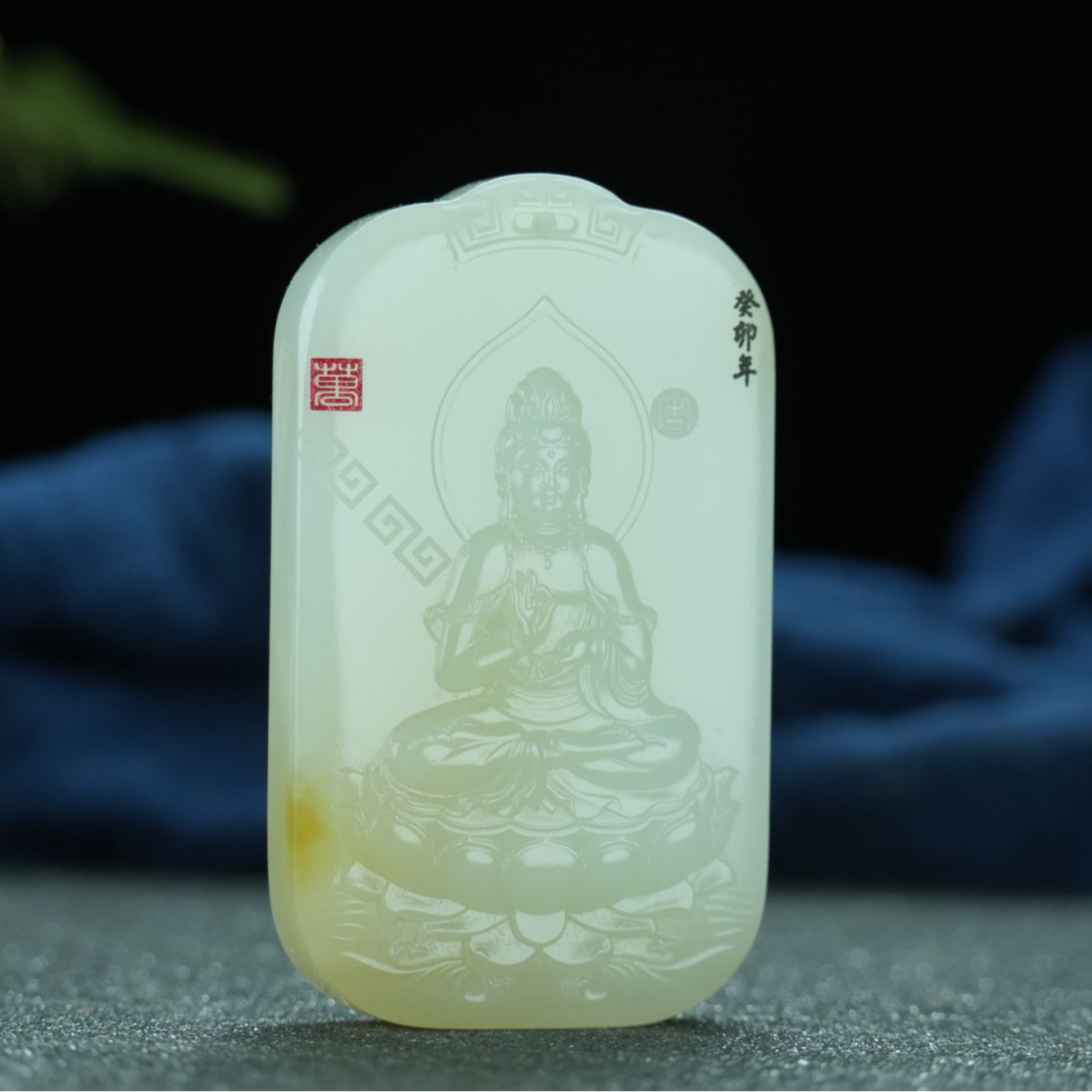 和田玉新疆且末糖白正装坐莲观音菩萨顺风顺水精品雕刻男士意境款