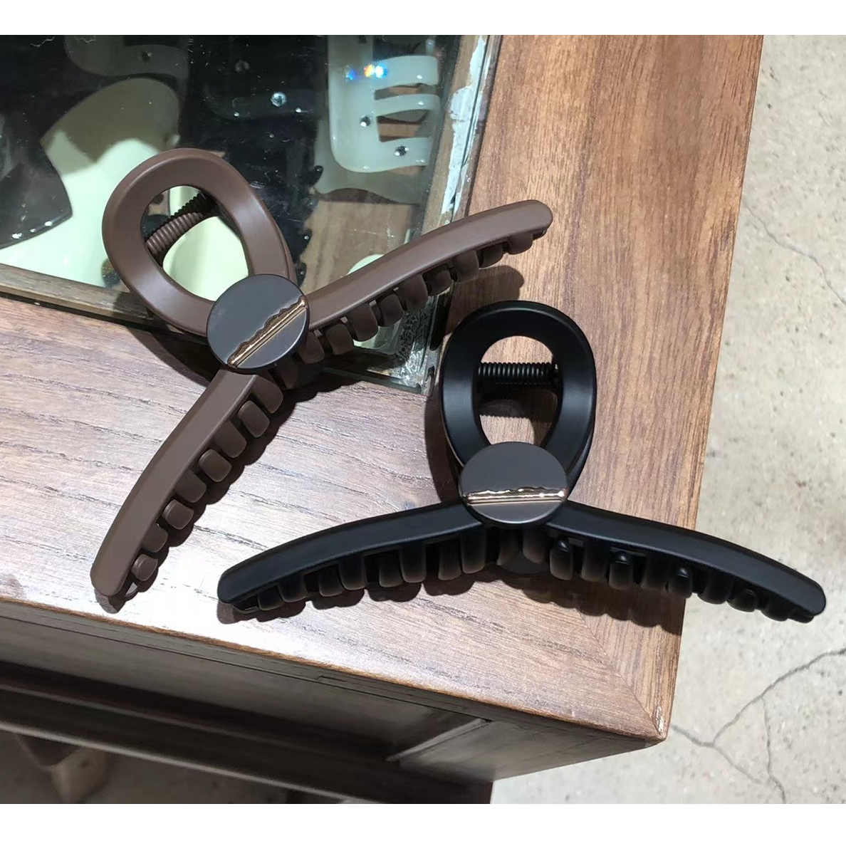 【小一家】高级磨砂鲨鱼女发夹+发箍【NO退NO换】