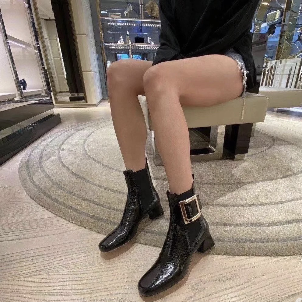 95新 Roger Vivier/罗杰·维威耶 安洁利严选/XK0108486 短靴