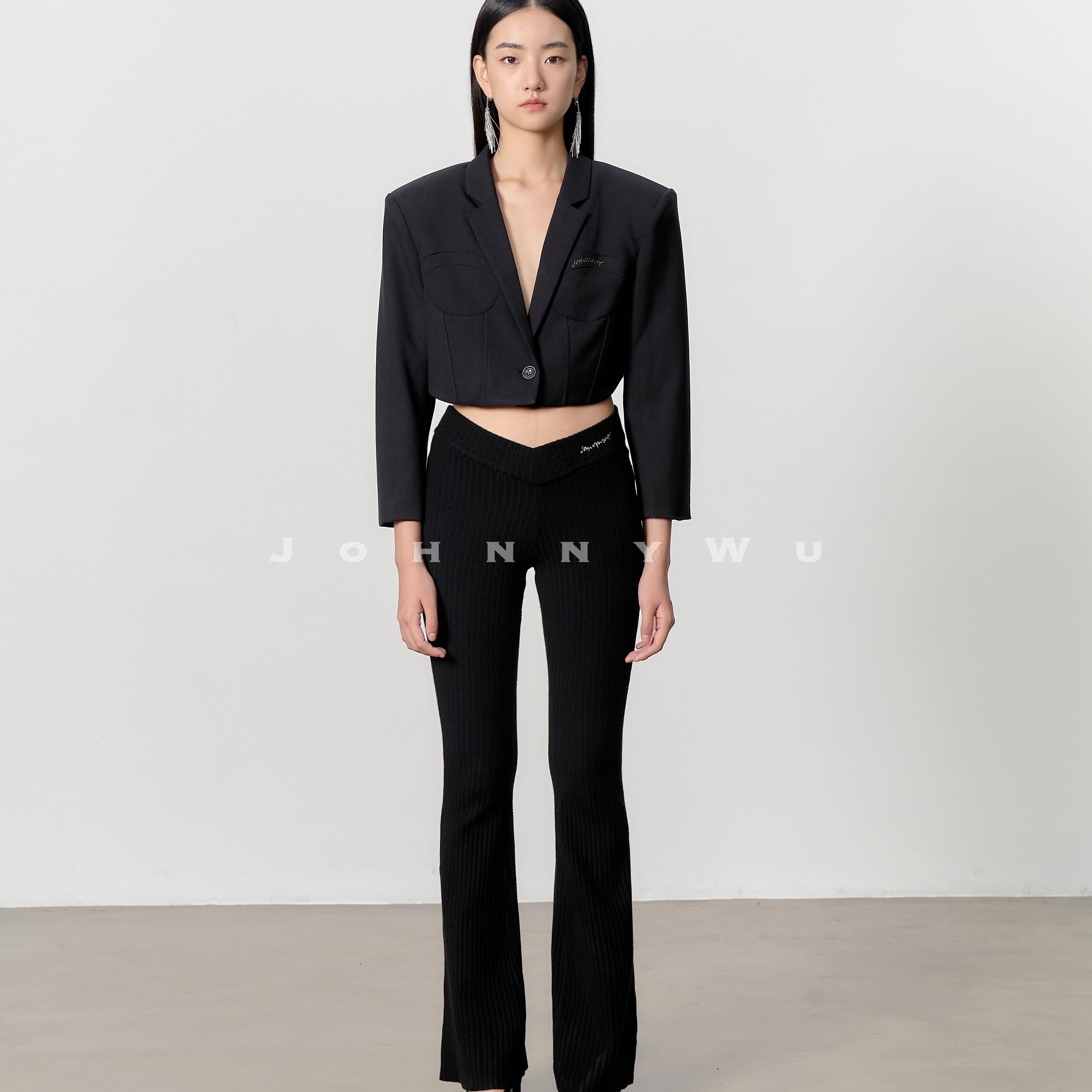 JOHNNYWU 一粒扣平驳领休闲通勤九分袖短款鱼骨西装