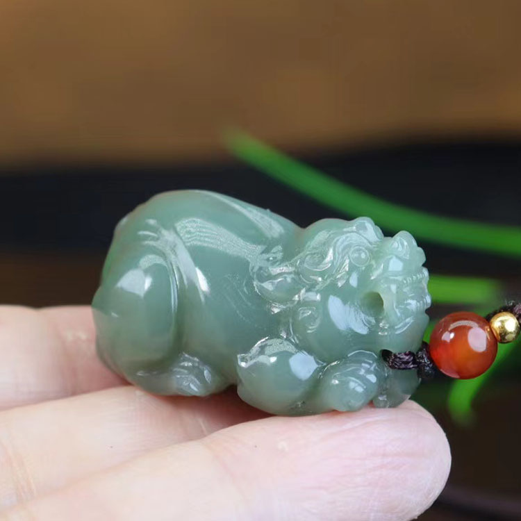 .天然和田玉且末貔貅吊坠男女款玉石立体皮丘玉坠貔㹯挂件项链
