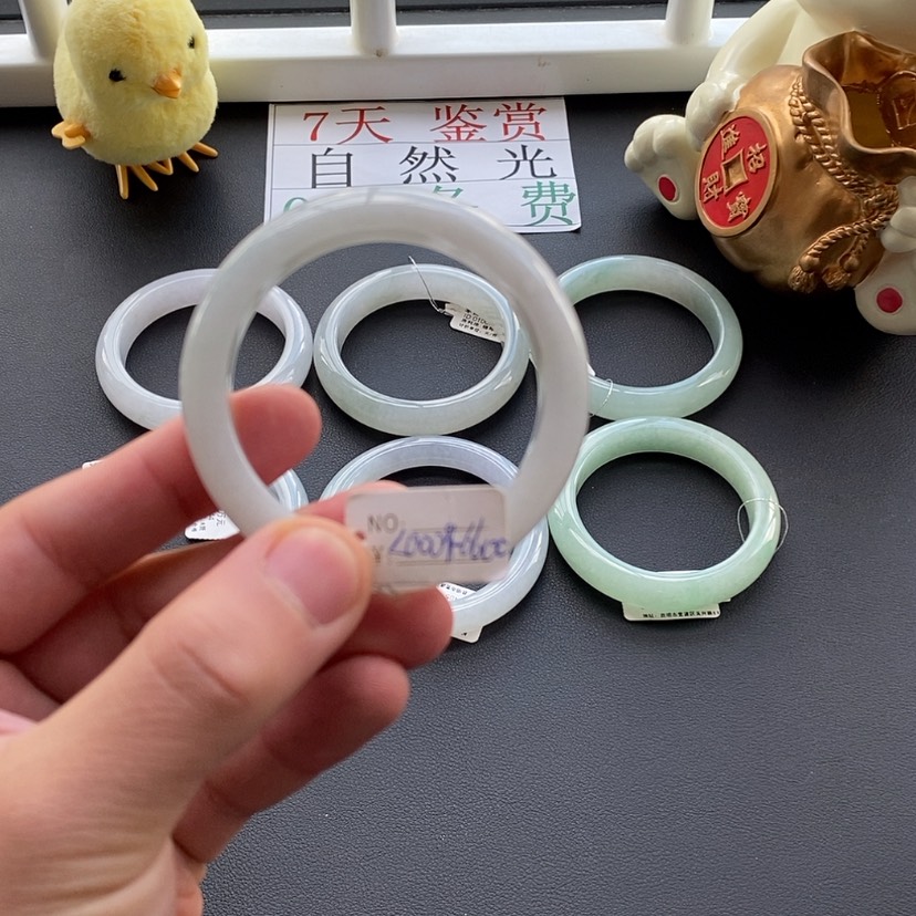 【闪购商品】翡翠手镯未镶嵌