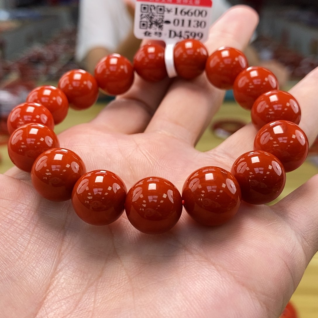 诚信经营支持年退换 保山南红（云端）圆珠13mm+     多样性发一