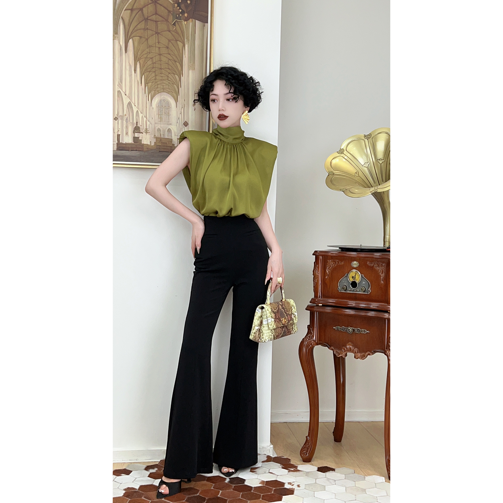 LYXJ【巴黎铁塔】夏款极简光面高腰喇叭裤10137