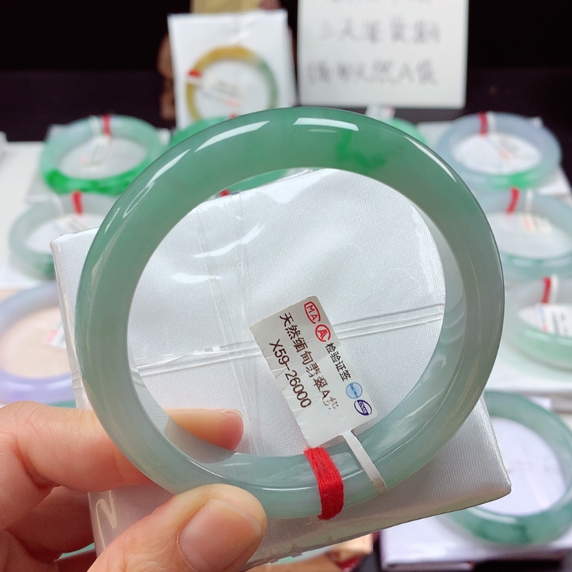 【闪购商品】翡翠手镯未镶嵌59.5
