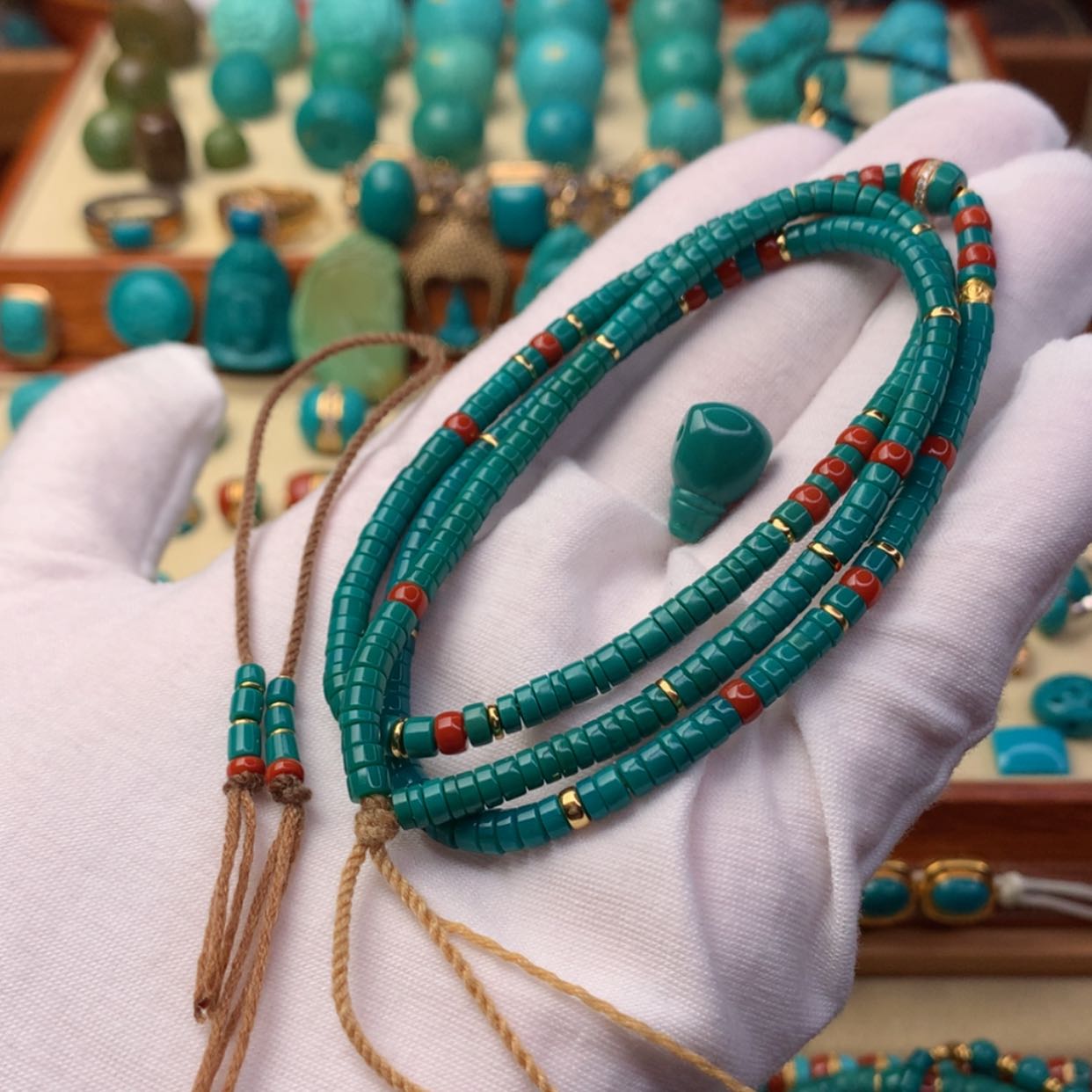 【闪购商品】绿松石颈饰未镶嵌清*