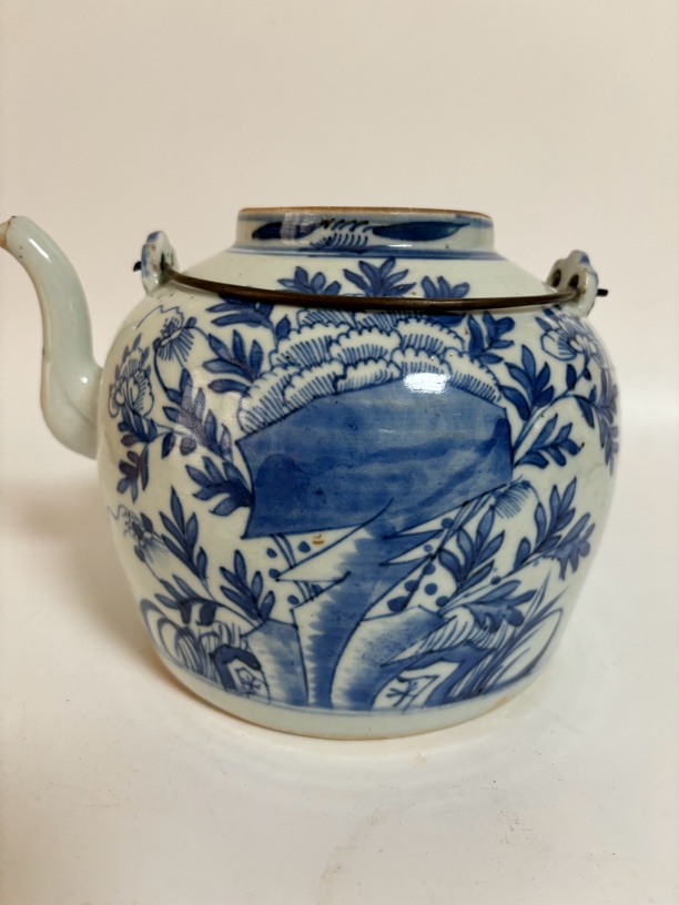 老物件青花提梁壶