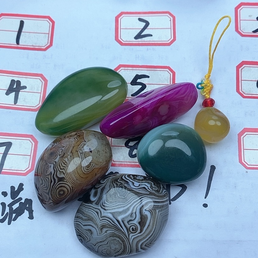 【闪购商品】玛瑙/玉髓珠宝奇石未镶嵌断*