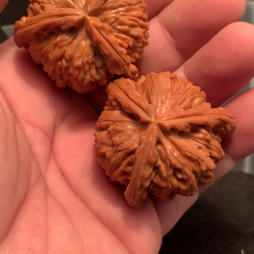 【闪购商品】核桃核雕w***哥